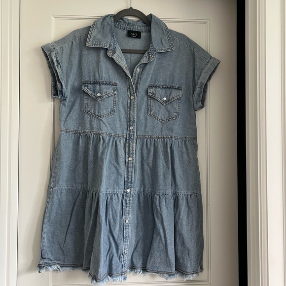 Vici Dresses & Skirts - Vici Jean Dress